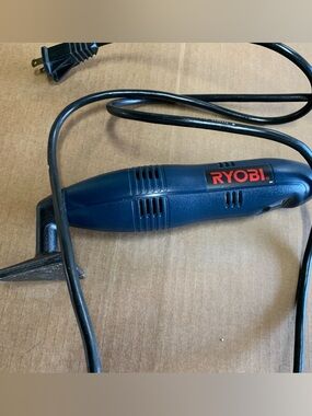 Ryobi Corded Detail Sander